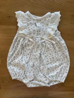 アプレレクール　肩レース　小花柄ロンパース　70