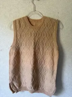 手編み　ベージュ ダイヤモンド編み ノースリーブセーター