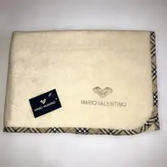MARIO VALENTINO ブランケット ひざ掛け　ベージュ チェックのサムネイル