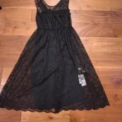 新品タグ付き　ルルウィルビー　黒レースワンピース　Size１