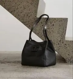 【美品】IACUCCI センティエーロ ミニトートのサムネイル
