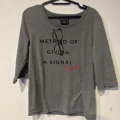 灰色 Tシャツ y2k