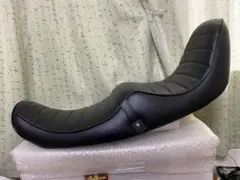 人気 レア 特注 NEW ゼファーχ 黒レザー チョビ三 シート 400x カイ