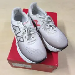 ニューバランス　フレッシュフォーム　X1080V14