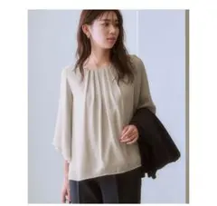 3L　オフィスカジュアル　ジョーゼットフレア７分袖ブラウス　グレージュ
