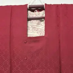 【美品】道行コート　菱紋を重ねた幾何学紋様　正絹　袷　真紅　身丈80.5cm