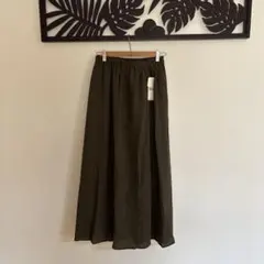 GU リネンブレンドフレアロングスカート　オリーブ　L