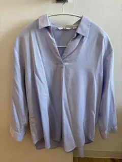 水色　薄紫 Vネックシャツ Mサイズ