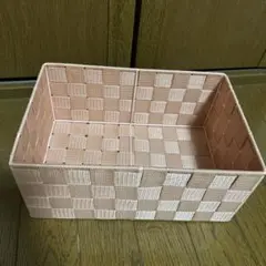 【近日処分品】　ダイソー　収納　バスケット　かご　DAISO ピンク　PP収納