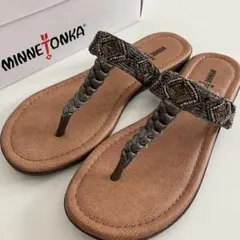 MINNETONKA ミネトンカ　トングサンダル ビーズ　24.0 新品未使用のサムネイル