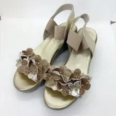 美品✨ヒルズアヴェニュー　ジャスミンサンダル　ゴールド　23cm お花のサムネイル