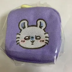 ちいかわ　カラビナつき刺繍ミニスクエアポーチ モモンガ