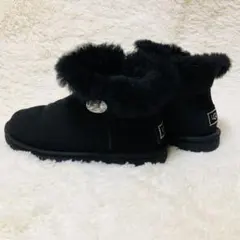 希少 UGG ブラック ムートンブーツ 新品未使用品 23cm UGG アグ ウルトラミニ プラットフォーム ムートンブーツ