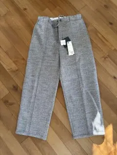 GU 新品未使用　グレー ジョガーパンツ Mサイズ