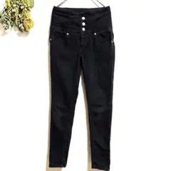 フィルター ハイウエスト ブラックデニム スキニー ストレッチ 美脚効果 M