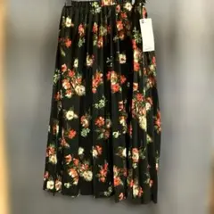 GU 花柄　スカート　膝下丈　S