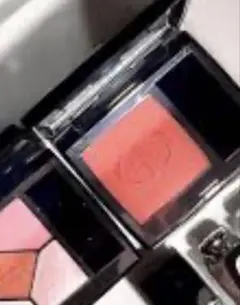 Dior ディオールスキン ルージュ ブラッシュ 552のサムネイル