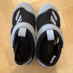 最終値下げ　adidasキッズ　マリンシューズ　19cm