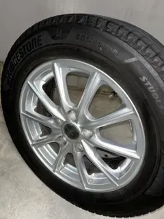 【手渡し可能】2023年製スタッドレスタイヤ205/60R16 アルミホイル4本 手渡し可能】2023年製スタッドレスタイヤ205/60R16 アルミホイル4本