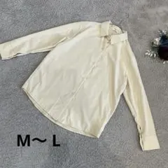 長袖ブラウス　ライトイエロー　M〜 L シンプル無地　ポリエステル　春秋