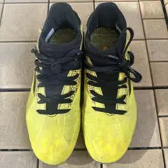adidas サッカーシューズ　23cm