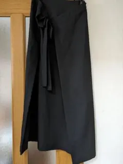 値下げ試着のみ■美品■黒巻きスカート風ロングスカート■リボン付き■Aライン