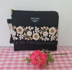 ★インド刺繍リボンポーチ