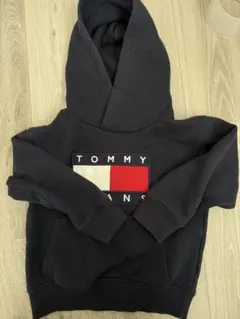 TOMMY JEANS 黒 フード付きトレーナー