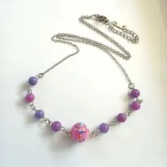 ハンドメイド ヴィンテージビーズのネックレス【ピンクと紫】