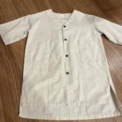 【美品】韓国子ども服　Mサイズ　ベージュ ボタン付き カジュアルシャツ 半袖