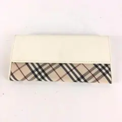 Burberry バーバリー ノバチェック 二つ折り長財布 レディース ブランド