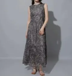 laubeblanc Geometric tiered Dress 楫真梨子 - メルカリ