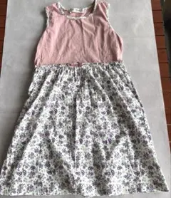 ノースリーブ花柄ワンピース 140センチ　むーのんのん