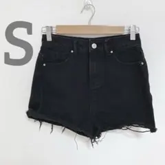 DAZYデイジー　ブラックデニムショートパンツSダメージ　切りっぱなし