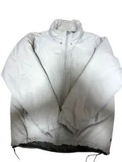 ホワイト ダウンジャケット