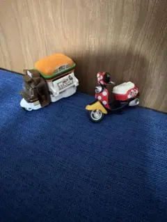トミカ　ディズニーモーター デリバリーカー　ミッキーマウス　ミニー　チムチムのサムネイル