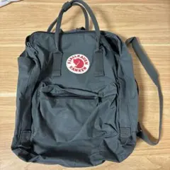 【くぎに様】Fjällräven Kanken ダークグレー リュック