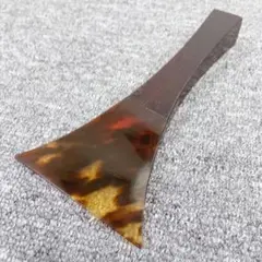 三味線　撥(亀甲)　美品 良品】津軽三味線バチ 撥 亀甲 黒鼈甲 べっ甲 和楽器 弦楽器