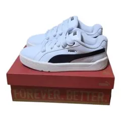 PUMA スニーカー ホワイト/ブラック
