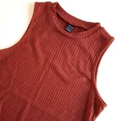 美品 SHEIN テラコッタ リブニット　ノースリーブ タンクトップ