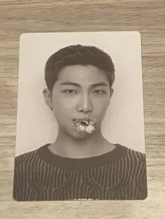 MONOCHROME ミニフォト RM 公式