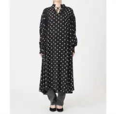 【美品】relume ドットプリントピンタックフレアワンピース