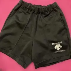 DESCENTE ファンクショナルショートパンツ 黒