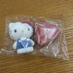 【新品】sanrio house フロッキーフィギュア　ハローキティ　ガチャ