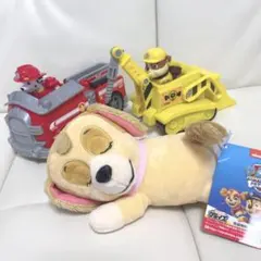 パウパトロール　ベーシックビークル　フィギュア付　マーシャル　ラブル　ぬいぐるみ