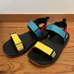 コンバース　サンダル　カラフル　23㎝　キッズのサムネイル