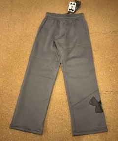 【専用】Under Armour グレー パンツYMD(135〜145センチ)