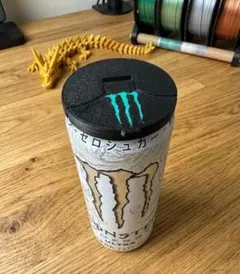Monster Energy 355ml缶の飲み口をカバー