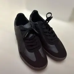 GU スニーカー　26センチのサムネイル