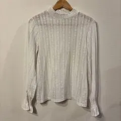 ホワイトレースハイネックシャツ